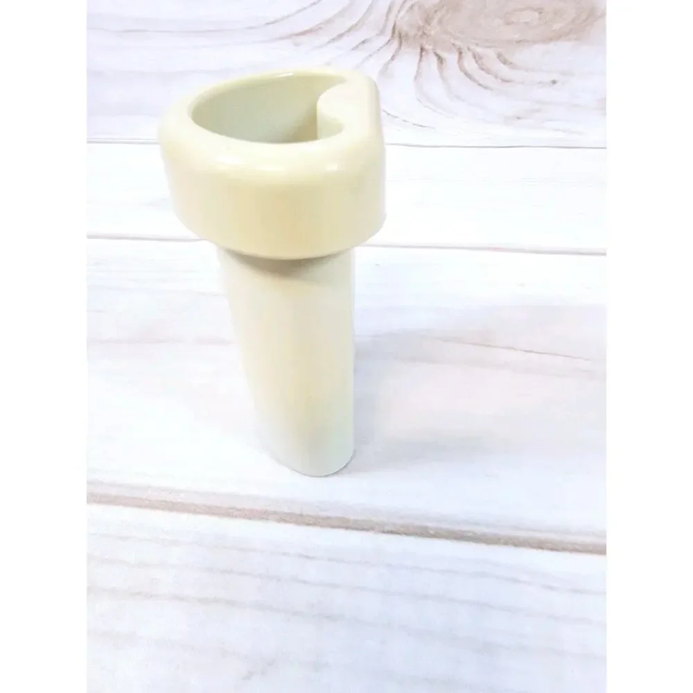 The Juiceman 421 Juice Extractor Replacement Part - Food Plunger/Pusher Yellowed